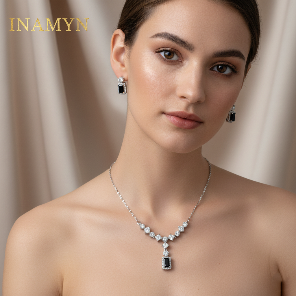 Monochrome Elegance Crystal Set